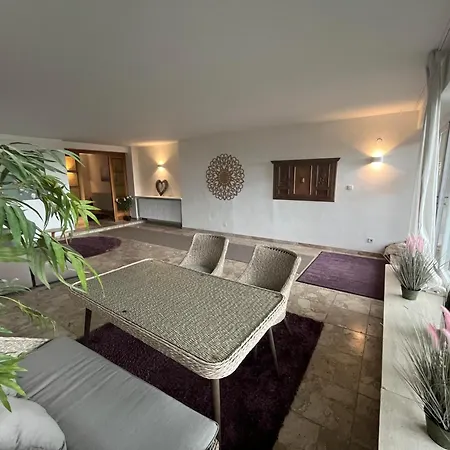 Almschloessl * Баден