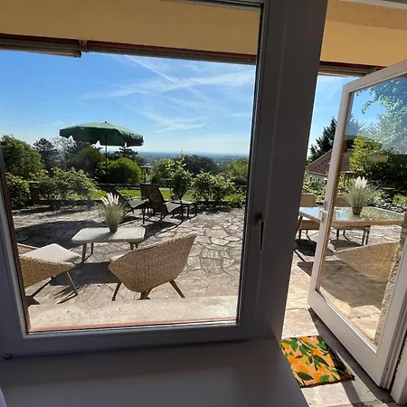 Almschloessl شقة *